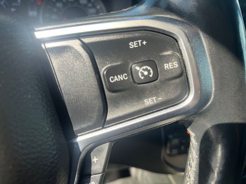 Used 2019 RAM 1500 Laramie AWD/4WD image 29