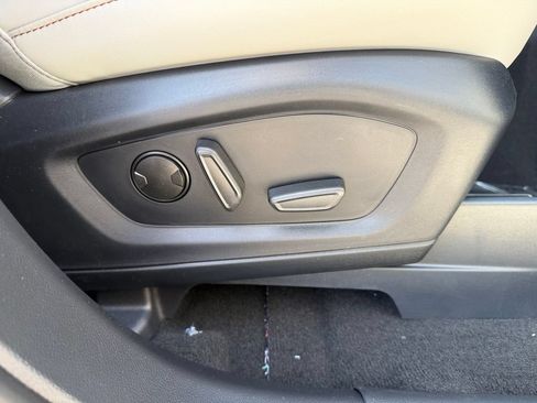 New 2026 Ford Explorer Active w/ Active Comfort Package RWD image 10