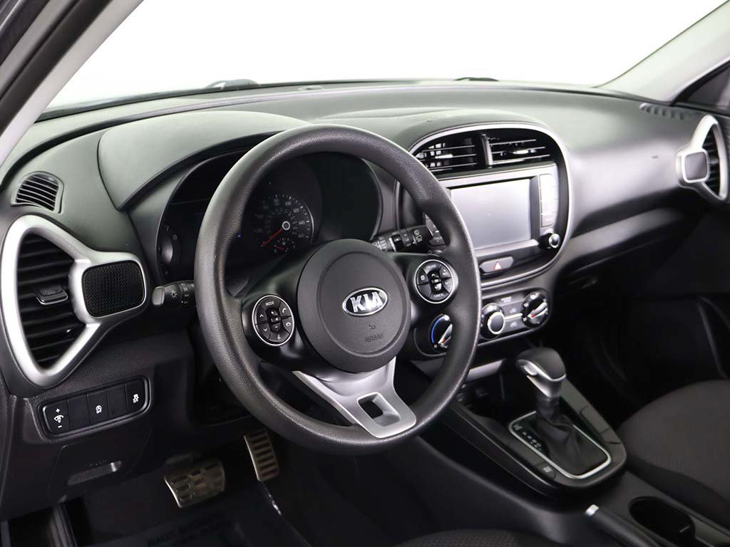 Used 2020 Kia Soul LX FWD image 23