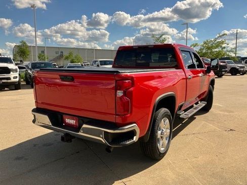 Used 2022 Chevrolet Silverado 2500 LTZ w/ LTZ Convenience Package AWD/4WD image 9