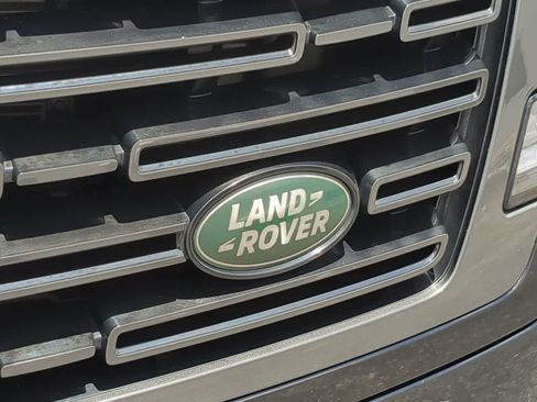 Certified 2025 Land Rover Range Rover SE AWD/4WD image 12