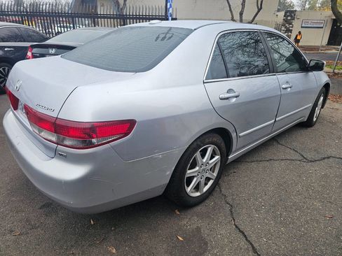 Used 2004 Honda Accord EX image 4