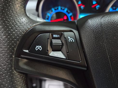 Used 2015 Chevrolet Cruze LT FWD image 24
