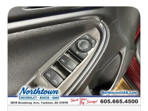 Used 2016 Chevrolet Malibu LT FWD image 11