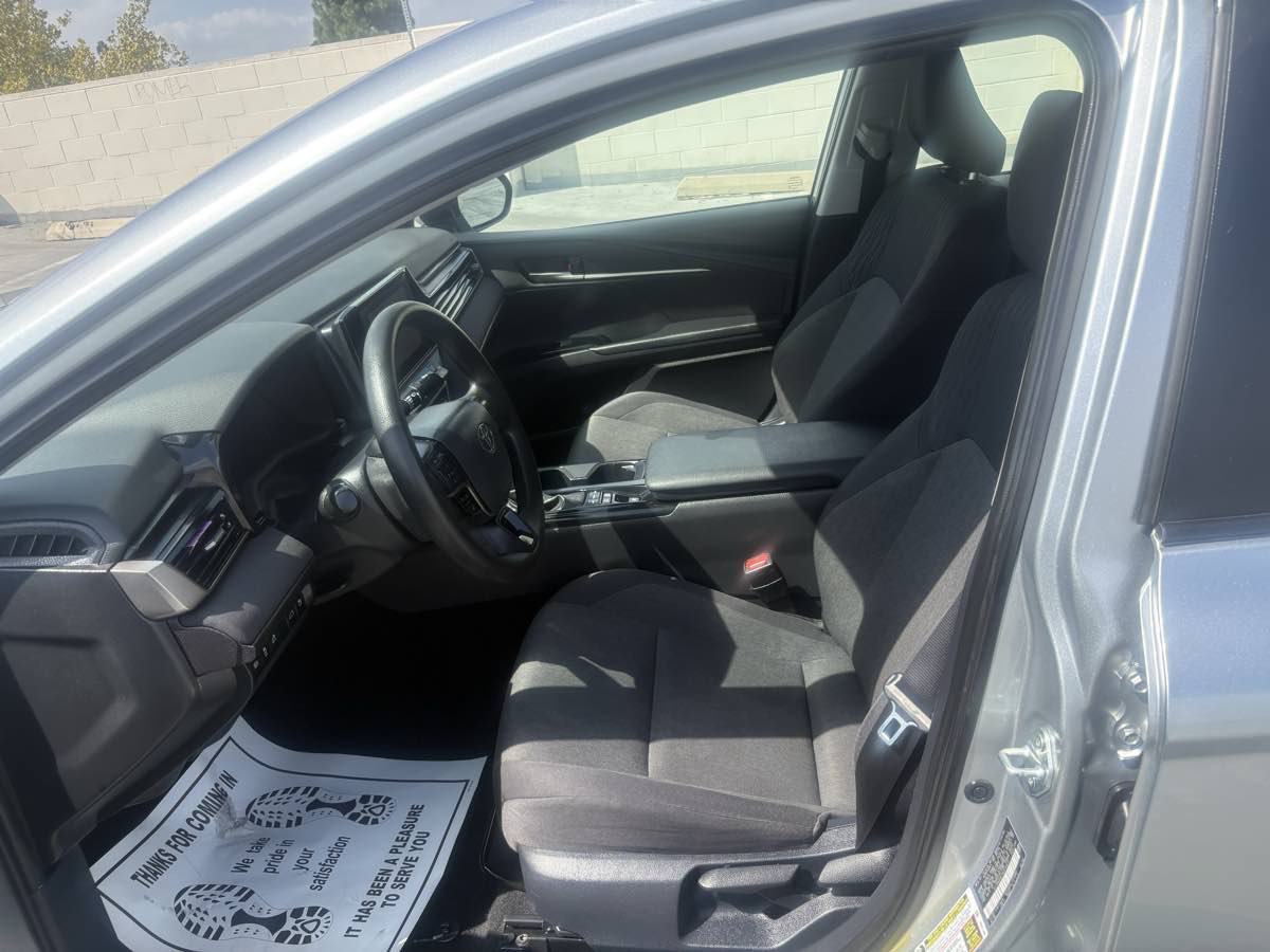 Used 2025 Toyota Camry LE FWD image 15