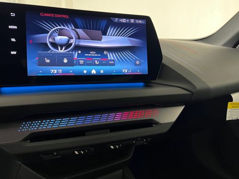 Used 2025 BMW M235i xDrive w/ M Performance Package image 29