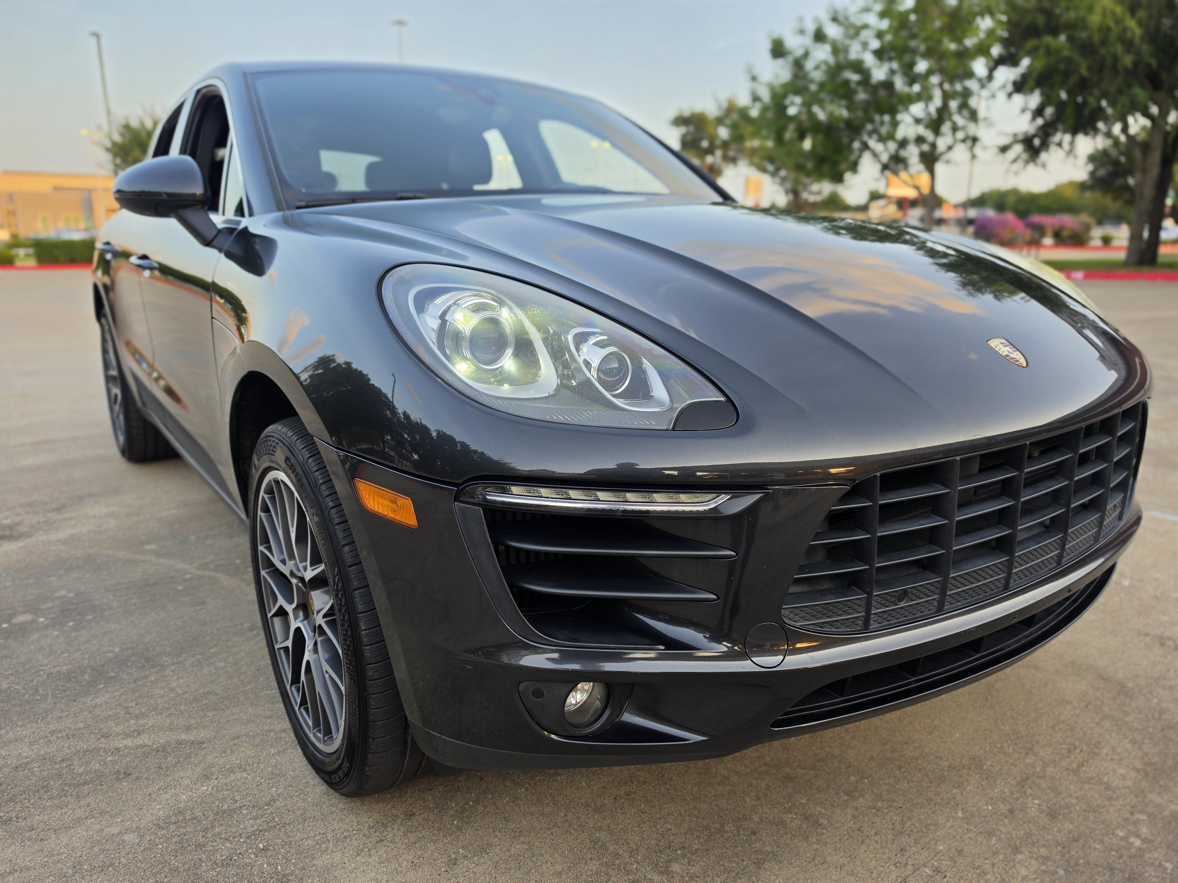 Used 2017 Porsche Macan S AWD/4WD image 1
