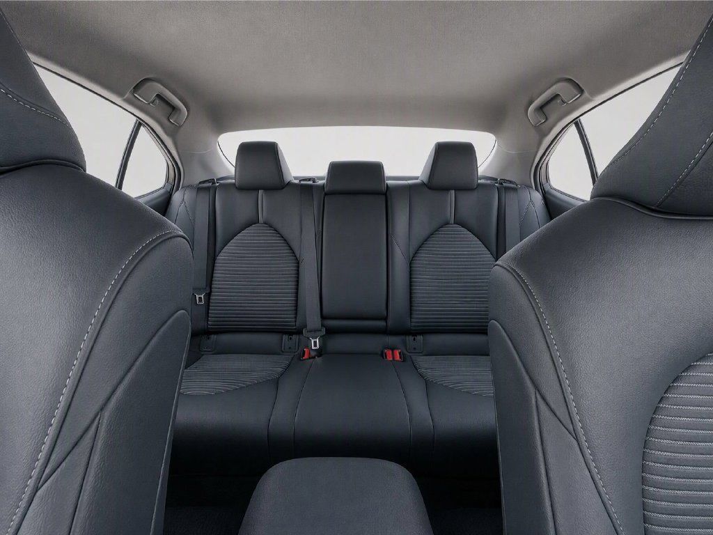 Used 2023 Toyota Camry SE FWD image 21
