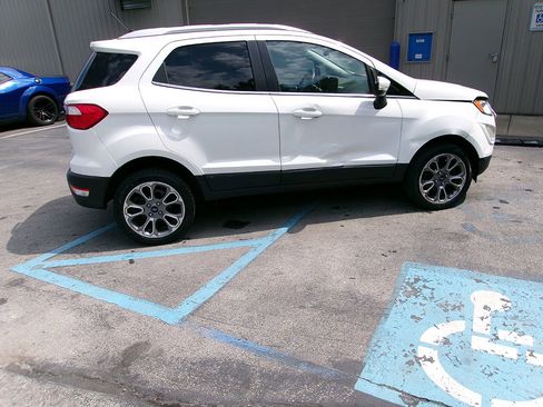 Used 2018 Ford EcoSport Titanium AWD/4WD image 6