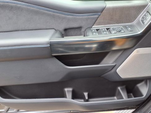 New 2025 Ford F450 Platinum image 16