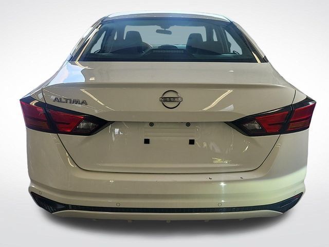 Used 2024 Nissan Altima 2.5 S FWD image 9