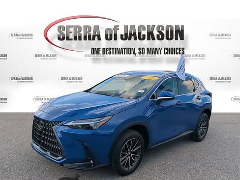 Used 2025 Lexus NX 250 FWD w/ Accessory Package (Z2) image 5