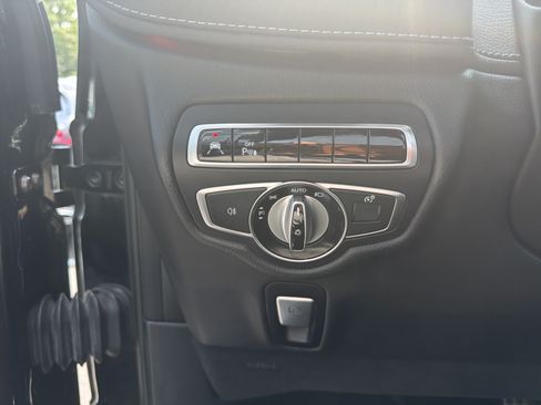 Used 2023 Mercedes-Benz G 550 image 16