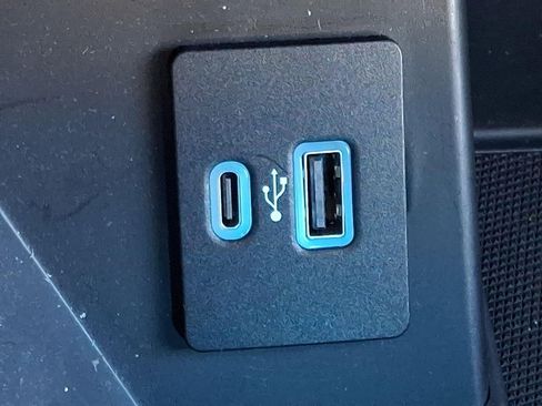 Used 2021 Ford F150 Lariat image 26