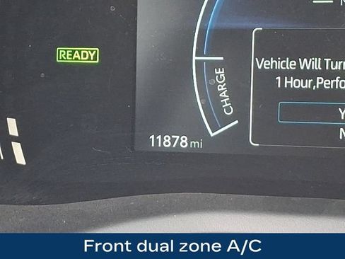 Used 2025 Toyota Camry LE w/ Convenience Package FWD image 6