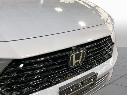 Used 2025 Honda Accord Sport image 30