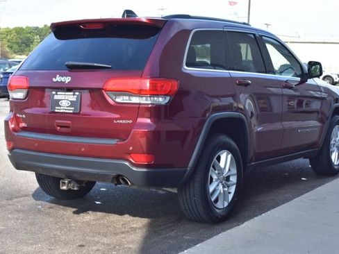 Used 2017 Jeep Grand Cherokee Laredo w/ Quick Order Package 23E AWD/4WD image 11