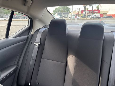 Used 2025 Nissan Sentra S FWD image 30