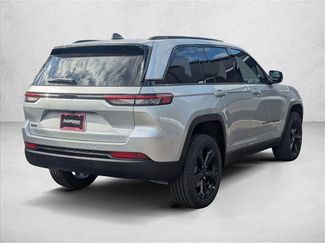 New 2025 Jeep Grand Cherokee Altitude video 2