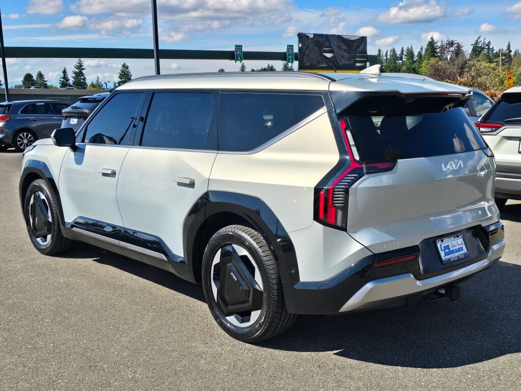 Certified 2024 Kia EV9 Land AWD/4WD image 7