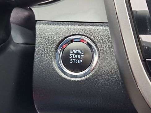 Used 2022 Toyota Camry XSE image 16