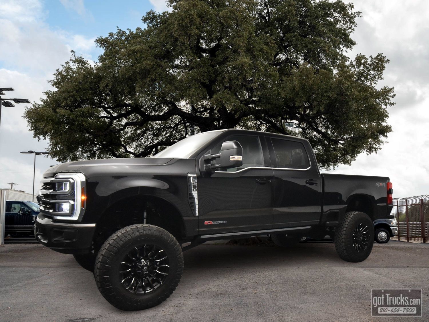Used 2025 Ford F250 King Ranch AWD/4WD image 1