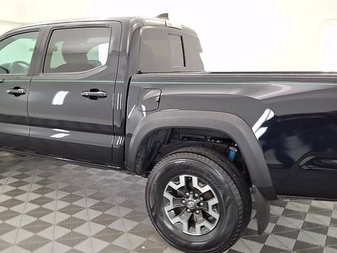 Certified 2021 Toyota Tacoma TRD Off-Road image 2