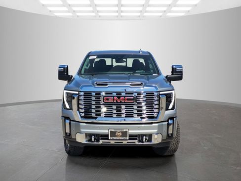 New 2026 GMC Sierra 2500 Denali w/ Denali Reserve Package AWD/4WD image 2