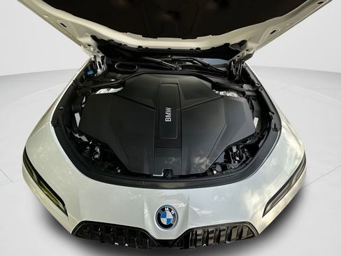 New 2026 BMW i7 xDrive60 AWD/4WD image 26