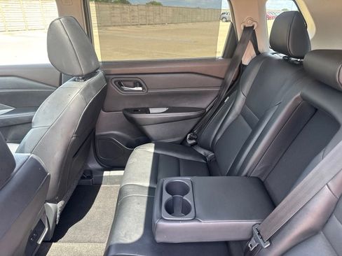 Certified 2023 Nissan Rogue SV w/ SV Premium B Package FWD image 38
