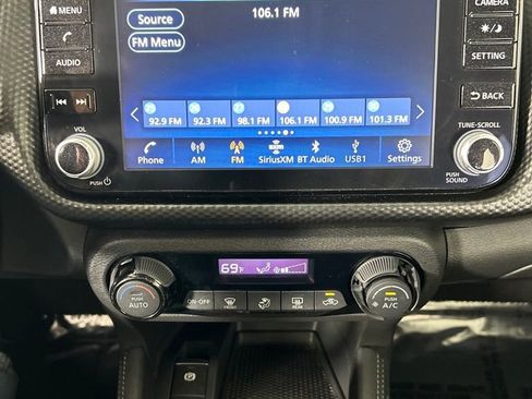 Used 2022 Nissan Kicks SV image 14