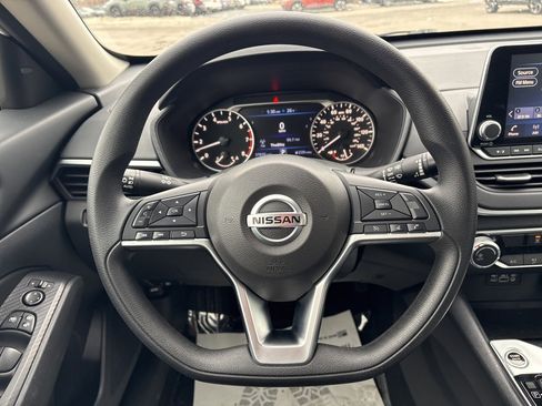 Used 2022 Nissan Altima 2.5 SV image 15