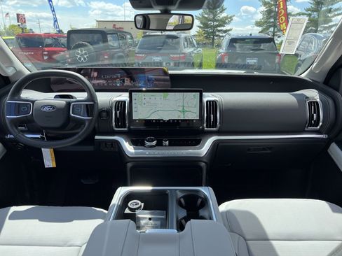 New 2026 Ford Expedition Max Platinum AWD/4WD image 23