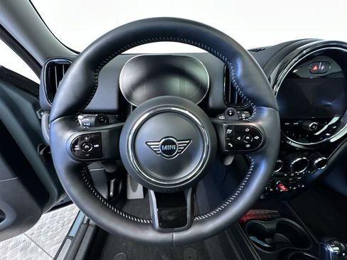 Used 2024 MINI Cooper Countryman S w/ Premium Package image 17