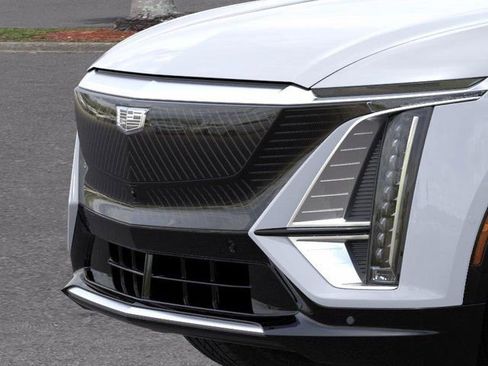 New 2026 Cadillac Lyriq Signature Luxury w/ Nappa Leather Package RWD image 13