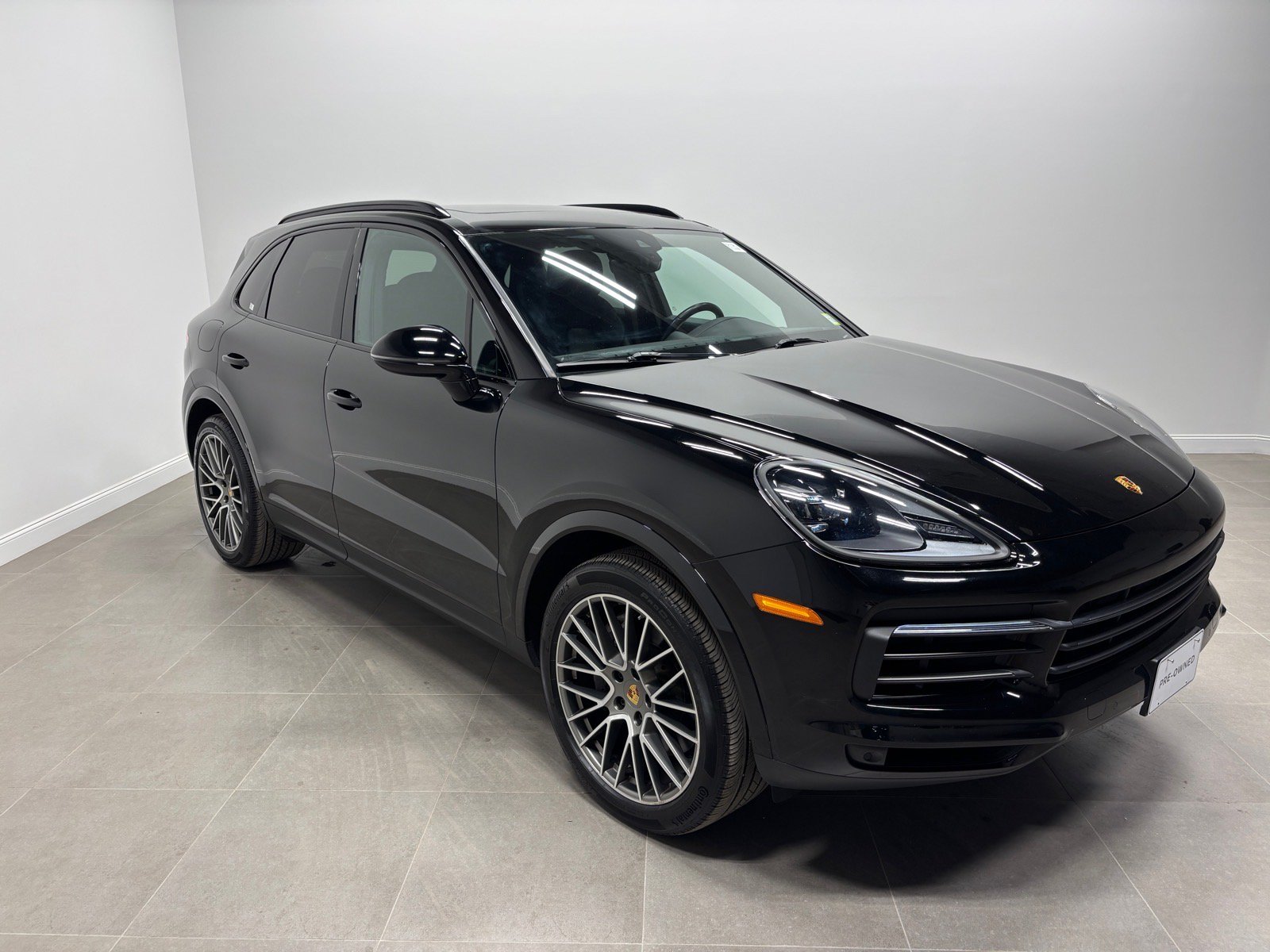 Used 2023 Porsche Cayenne Platinum Edition AWD/4WD image 5