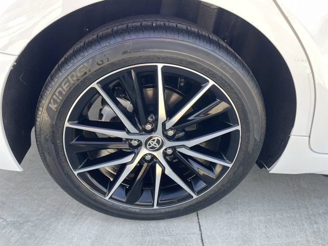 Used 2024 Toyota Camry SE FWD image 31