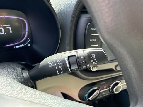 Certified 2025 Kia Soul LX w/ LX Technology Package image 24