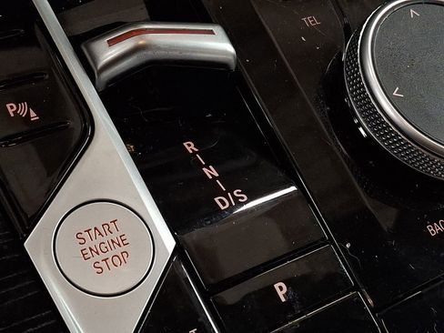 Used 2024 BMW X7 xDrive40i w/ M Sport Package image 14