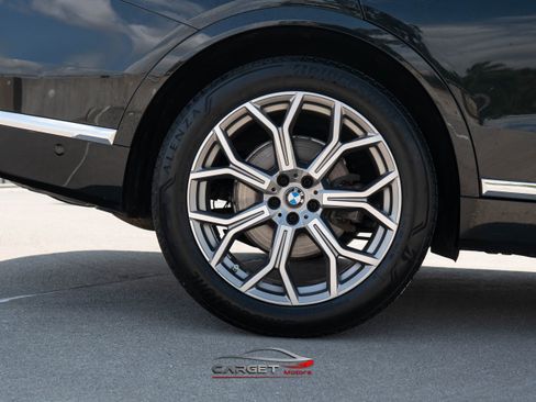 Used 2019 BMW X7 xDrive40i w/ Cold Weather Package image 11