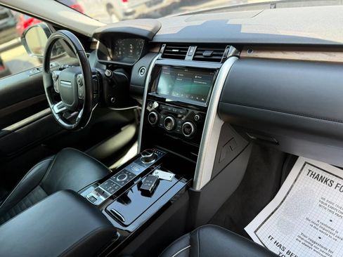 Used 2018 Land Rover Discovery HSE Luxury AWD/4WD image 14