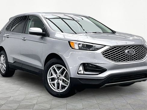 Certified 2024 Ford Edge SEL w/ Convenience Package AWD/4WD image 12