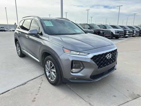 Used 2019 Hyundai Santa Fe Limited image 2
