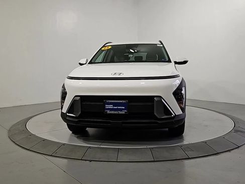 Certified 2025 Hyundai Kona SEL AWD/4WD image 10