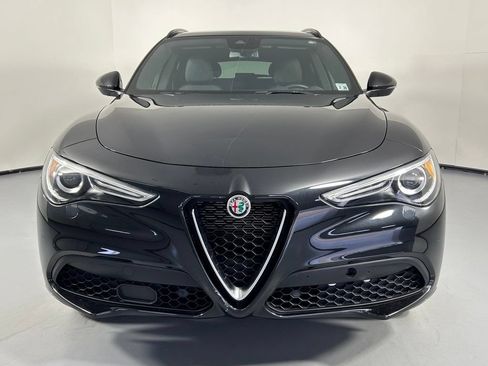 Used 2023 Alfa Romeo Stelvio Ti AWD/4WD image 2