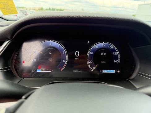 Used 2024 Jeep Grand Cherokee L Limited AWD/4WD image 23