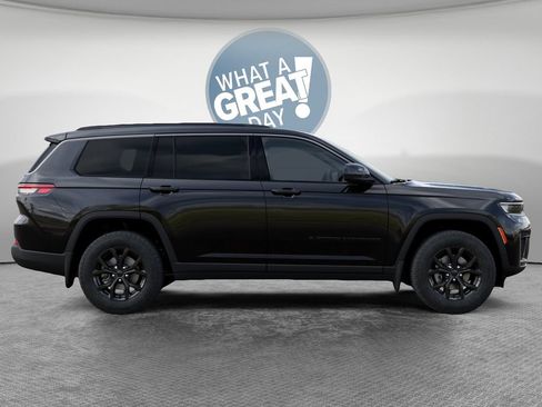 New 2026 Jeep Grand Cherokee L 4WD image 21