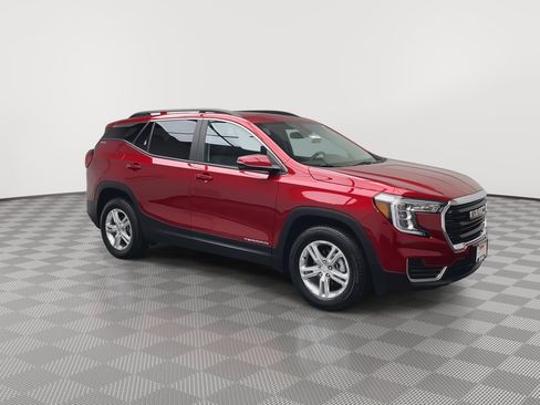 Certified 2024 GMC Terrain SLE w/ Driver Convenience Package image 39