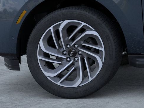 New 2026 Lincoln Navigator Premiere image 19