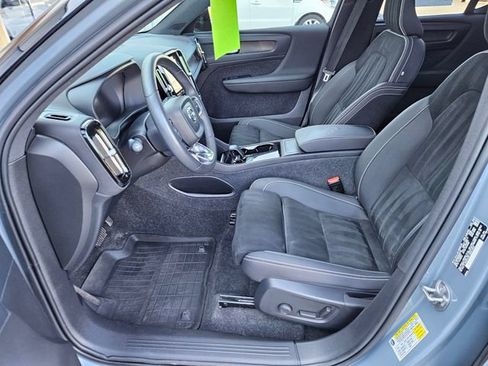 Certified 2023 Volvo XC40 Recharge Plus w/ Protection Package Premier AWD/4WD image 17